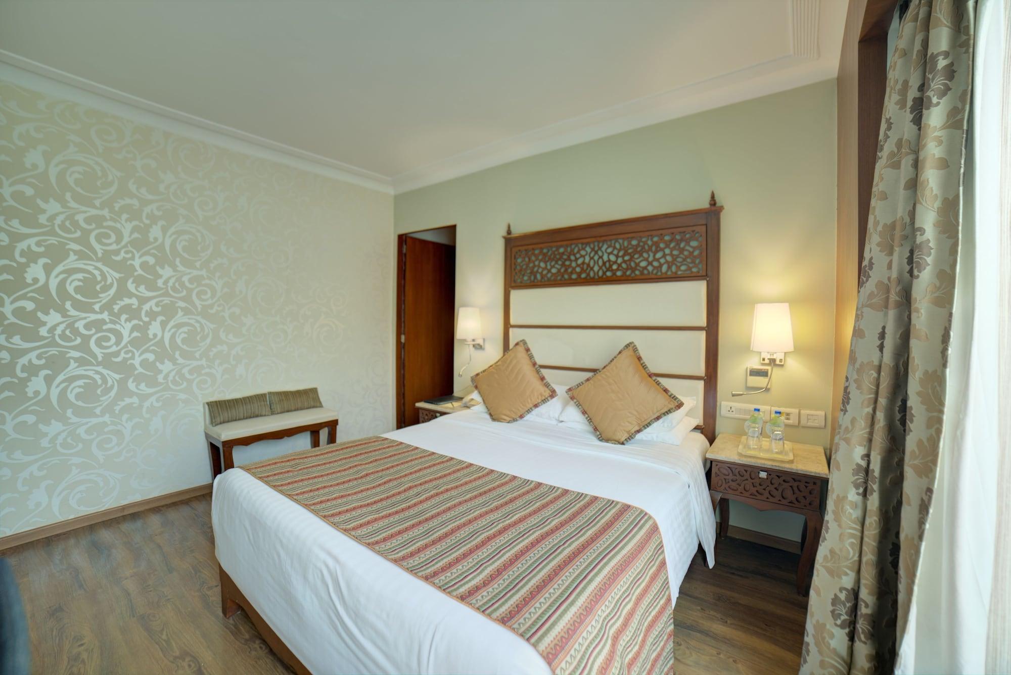Goldfinch Hotel Bangalore Exterior foto
