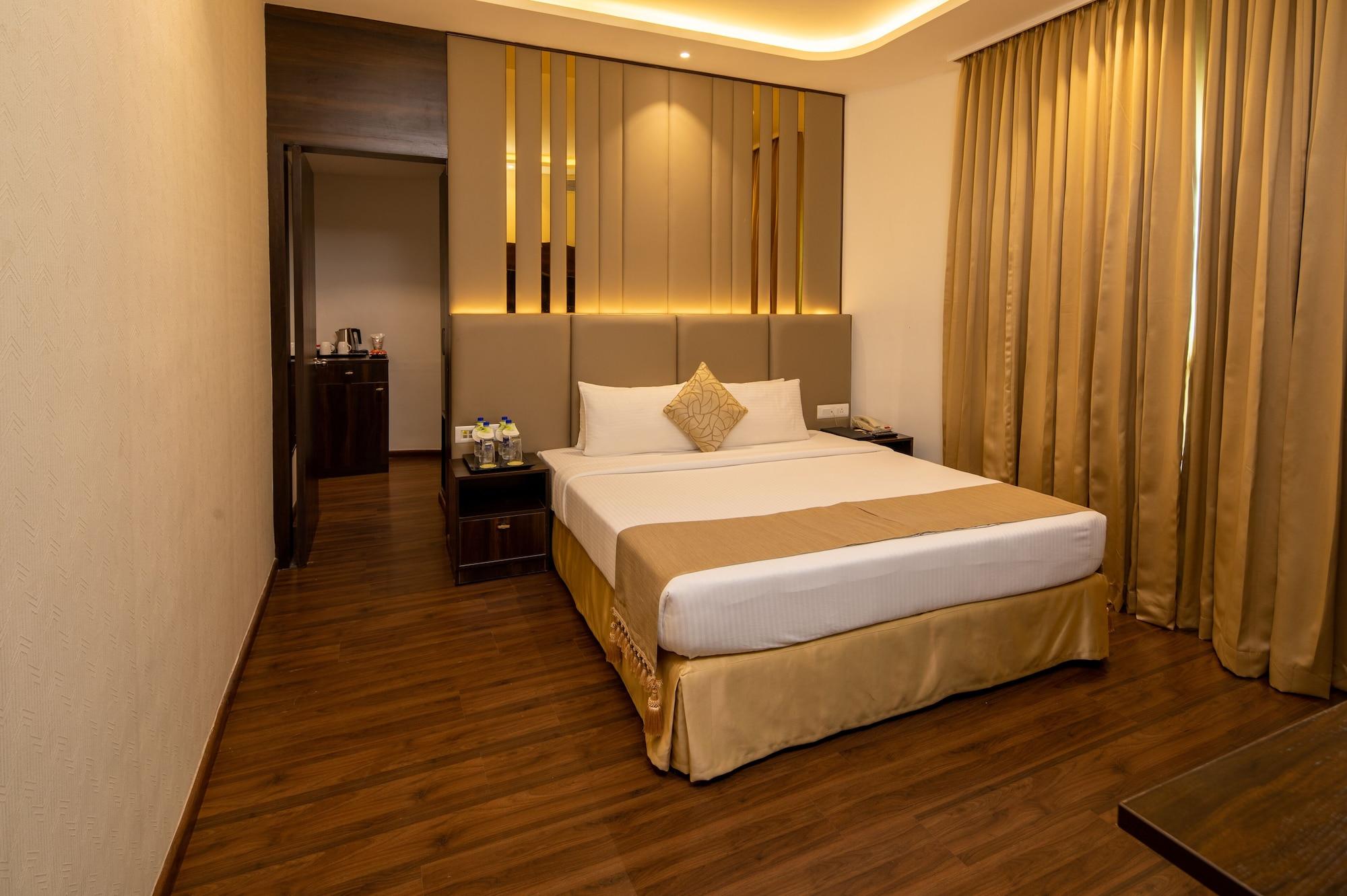 Goldfinch Hotel Bangalore Exterior foto