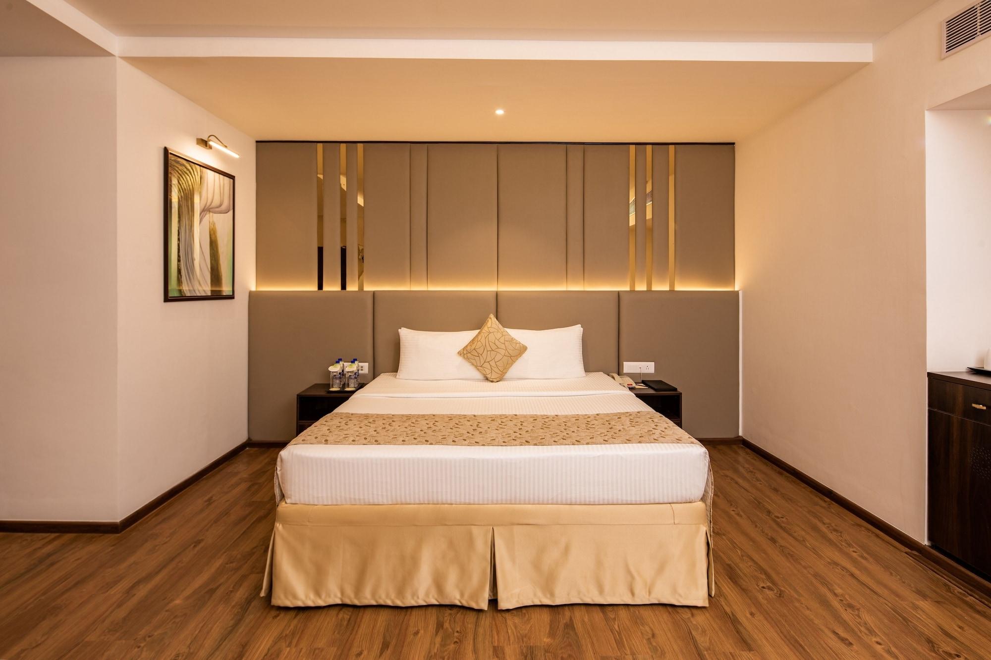 Goldfinch Hotel Bangalore Exterior foto