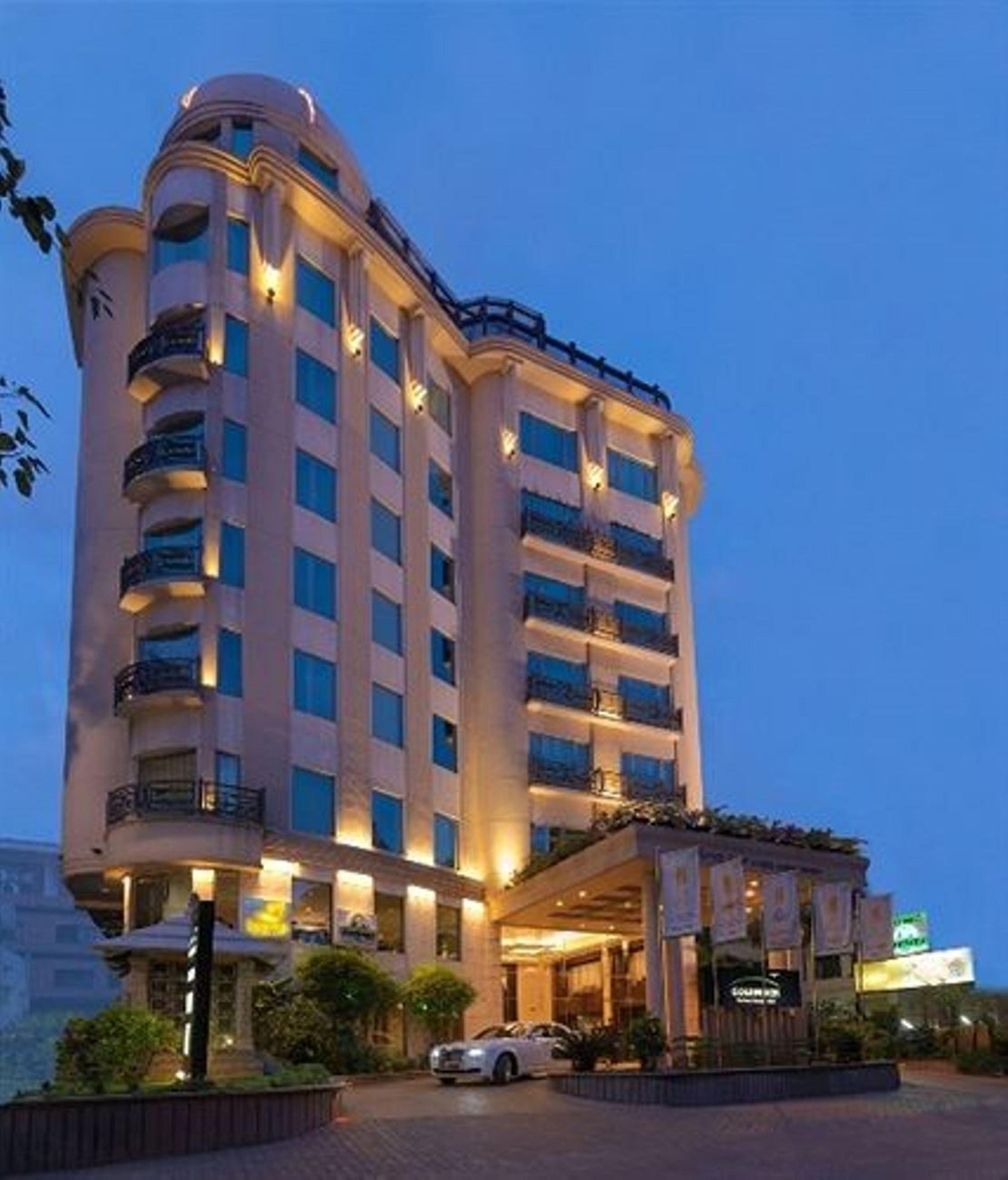 Goldfinch Hotel Bangalore Exterior foto