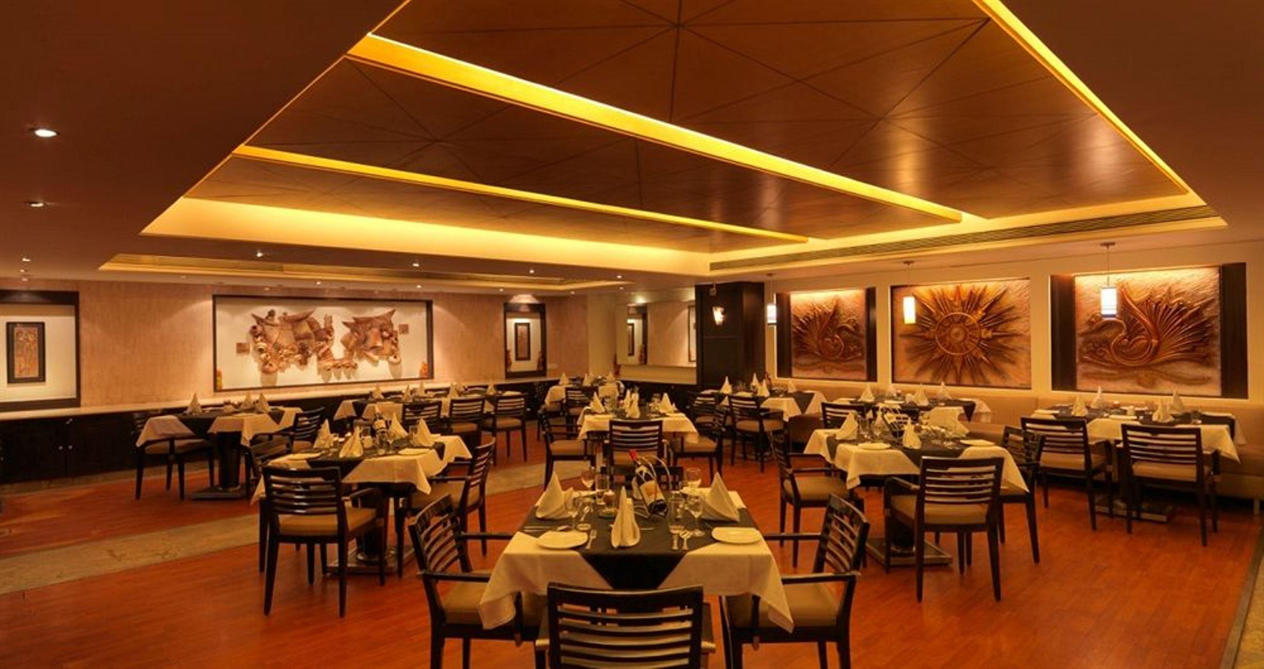 Goldfinch Hotel Bangalore Exterior foto