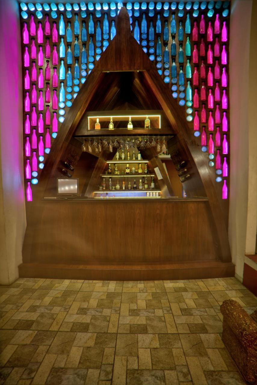 Goldfinch Hotel Bangalore Exterior foto