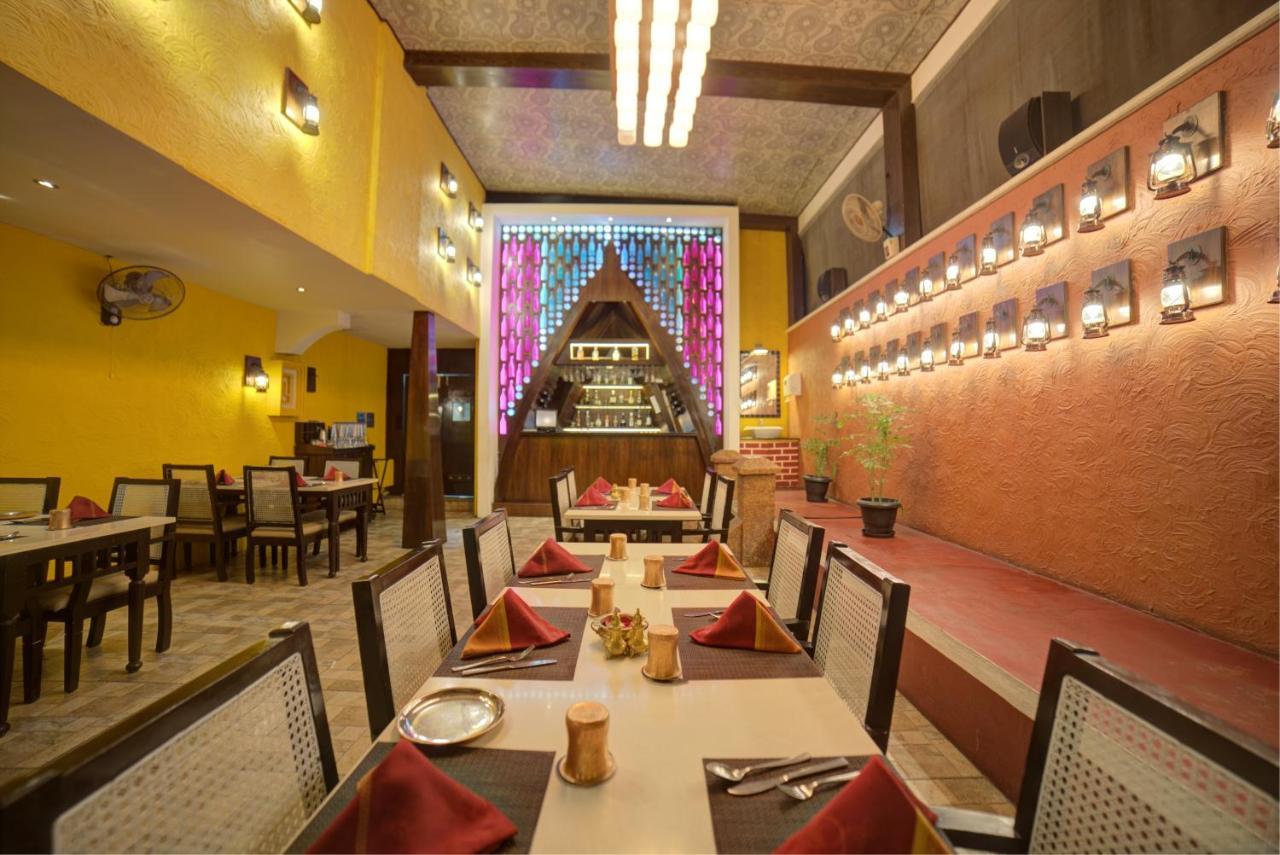 Goldfinch Hotel Bangalore Exterior foto